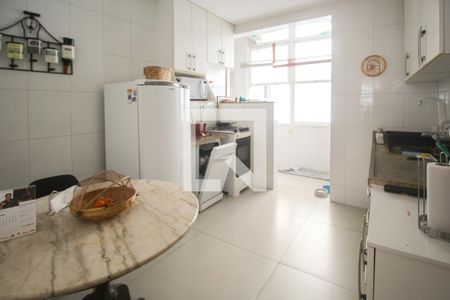 Apartamento para alugar com 120m², 3 quartos e 1 vaga Apartamento para alugar com 120m², 3 quartos e 1 vagaCozinha