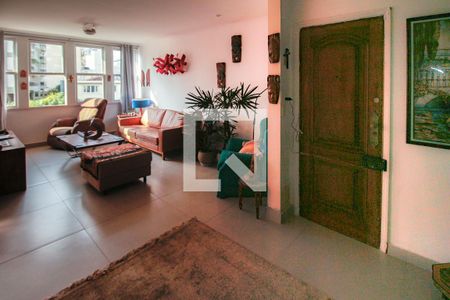 Apartamento para alugar com 120m², 3 quartos e 1 vaga Apartamento para alugar com 120m², 3 quartos e 1 vagaSala