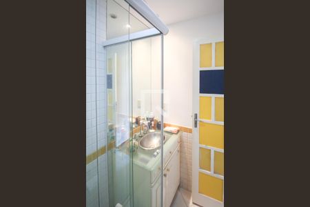 Apartamento para alugar com 120m², 3 quartos e 1 vaga Apartamento para alugar com 120m², 3 quartos e 1 vagaBanheiro Social