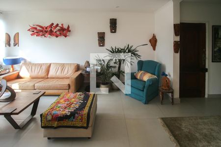Apartamento para alugar com 120m², 3 quartos e 1 vaga Apartamento para alugar com 120m², 3 quartos e 1 vagaSala
