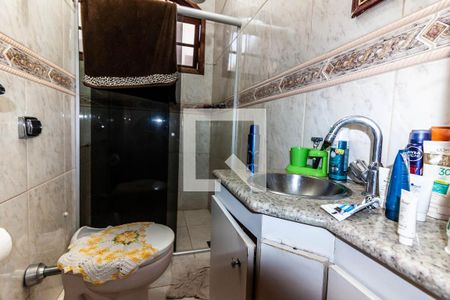 Casa à venda com 180m², 3 quartos e 3 vagasBanheiro social