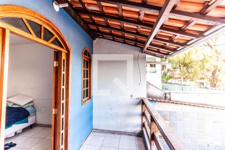 Casa à venda com 180m², 3 quartos e 3 vagasÁrea Externa