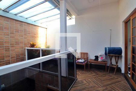 Casa à venda com 260m², 4 quartos e 8 vagasQuintal