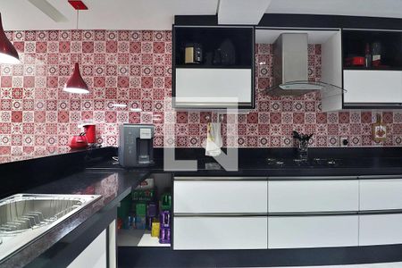 Casa à venda com 260m², 4 quartos e 8 vagasCozinha