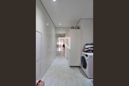 Casa à venda com 260m², 4 quartos e 8 vagasÁrea de Serviço