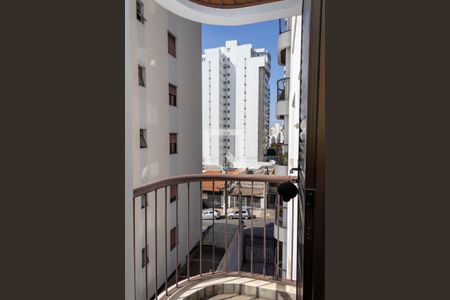 Apartamento à venda com 205m², 4 quartos e 3 vagasVaranda do Quarto 1