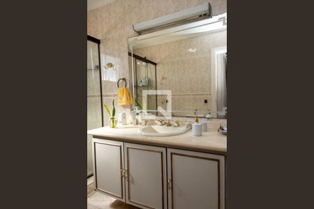 Apartamento à venda com 205m², 4 quartos e 3 vagasSuite do Quarto 4