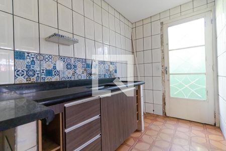 Casa à venda com 200m², 2 quartos e 3 vagas Casa à venda com 200m², 2 quartos e 3 vagasCozinha