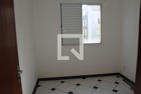 quarto 2 de apartamento para alugar com 2 quartos, 40m² em Vila Carmosina, São Paulo