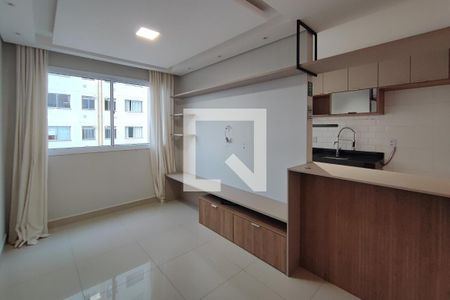 Sala de apartamento à venda com 2 quartos, 44m² em Fundação da Casa Popular, Campinas