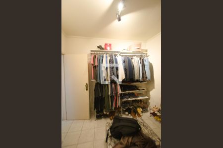 Casa à venda com 384m², 5 quartos e 4 vagasQuarto/Closet - Casa 02