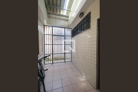 Casa à venda com 384m², 5 quartos e 4 vagasQuintal lateral