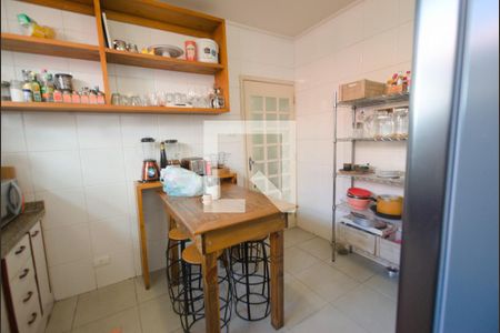 Casa à venda com 384m², 5 quartos e 4 vagasCozinha - Casa 02