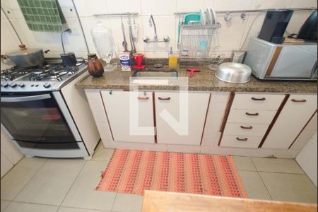 Casa à venda com 384m², 5 quartos e 4 vagasCozinha - Casa 02