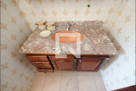 Casa à venda com 384m², 5 quartos e 4 vagasBanheiro