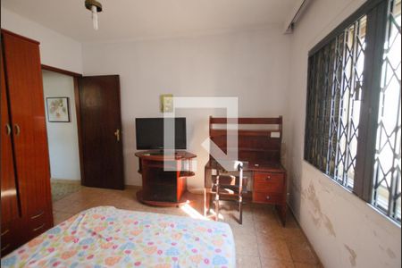 Casa à venda com 384m², 5 quartos e 4 vagasQuarto 3