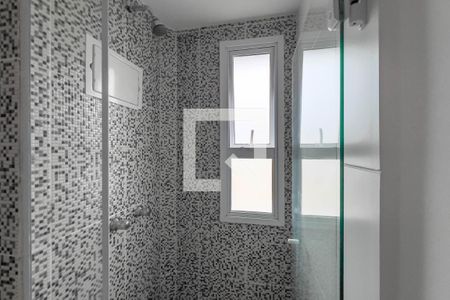 Apartamento para alugar com 69m², 2 quartos e 2 vagasBanheiro do quarto 1