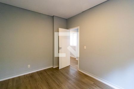 Quarto 1 de apartamento para alugar com 2 quartos, 60m² em Vila Sônia, São Paulo