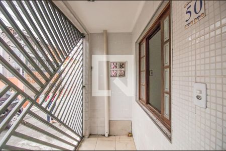 Casa à venda com 70m², 2 quartos e sem vagaEntrada