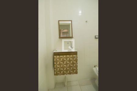 Casa à venda com 70m², 2 quartos e sem vagaLavabo 