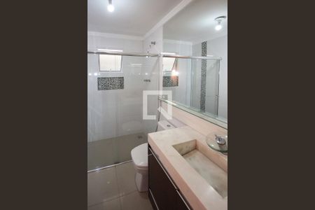 Casa para alugar com 225m², 3 quartos e 2 vagas Casa para alugar com 225m², 3 quartos e 2 vagasBanheiro da Suíte