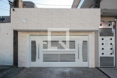 Casa para alugar com 225m², 3 quartos e 2 vagas Casa para alugar com 225m², 3 quartos e 2 vagasFachada