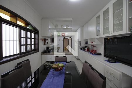 Casa à venda com 450m², 5 quartos e 4 vagas Casa à venda com 450m², 5 quartos e 4 vagasCozinha