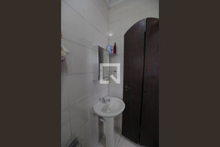 Casa à venda com 450m², 5 quartos e 4 vagas Casa à venda com 450m², 5 quartos e 4 vagasBanheiro de Serviço