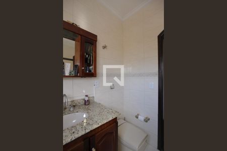 Casa à venda com 450m², 5 quartos e 4 vagas Casa à venda com 450m², 5 quartos e 4 vagasBanheiro da Suíte 1