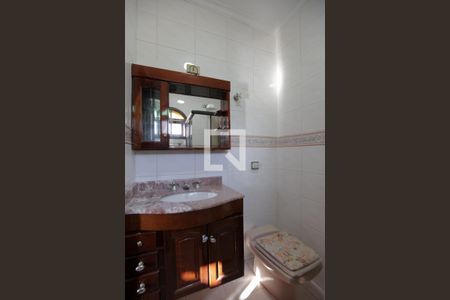 Casa à venda com 450m², 5 quartos e 4 vagas Casa à venda com 450m², 5 quartos e 4 vagasBanheiro da Suíte 2