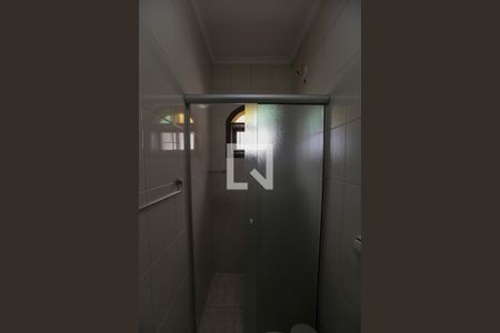 Casa à venda com 450m², 5 quartos e 4 vagas Casa à venda com 450m², 5 quartos e 4 vagasBanheiro de Serviço