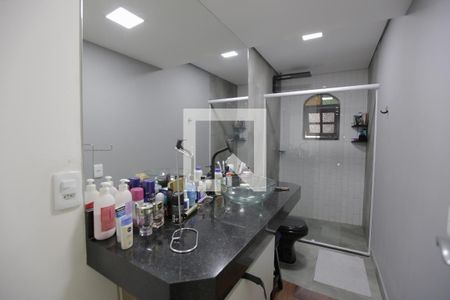 Casa à venda com 450m², 5 quartos e 4 vagas Casa à venda com 450m², 5 quartos e 4 vagasBanheiro da Suíte 4