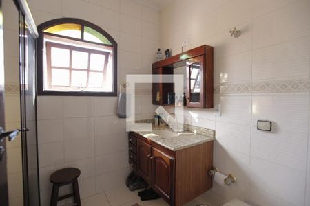 Casa à venda com 450m², 5 quartos e 4 vagas Casa à venda com 450m², 5 quartos e 4 vagasBanheiro da Suíte 3