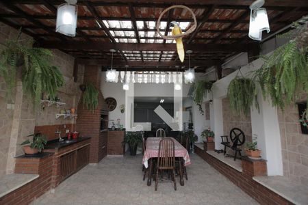 Casa à venda com 450m², 5 quartos e 4 vagas Casa à venda com 450m², 5 quartos e 4 vagasChurrasqueira