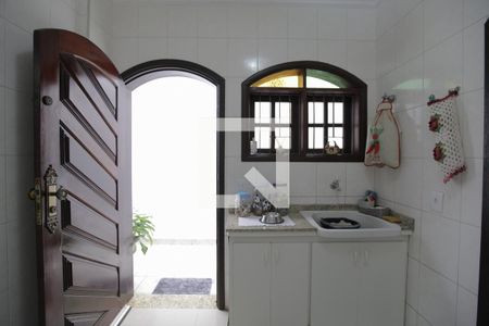 Casa à venda com 450m², 5 quartos e 4 vagas Casa à venda com 450m², 5 quartos e 4 vagasÁrea de Serviço