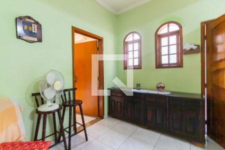 Sala de Estar de casa à venda com 2 quartos, 180m² em Centro, Osasco