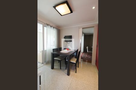 Apartamento à venda com 216m², 3 quartos e 4 vagasCopa