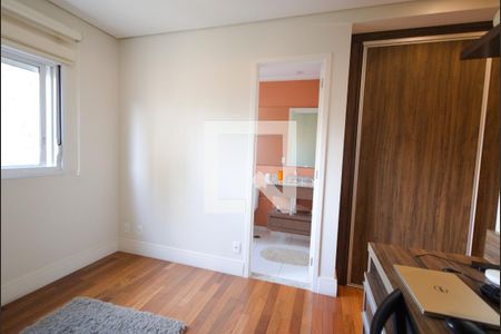 Apartamento à venda com 216m², 3 quartos e 4 vagasQuarto 2