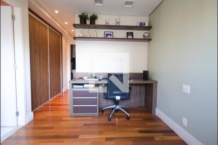 Apartamento à venda com 216m², 3 quartos e 4 vagasQuarto 2