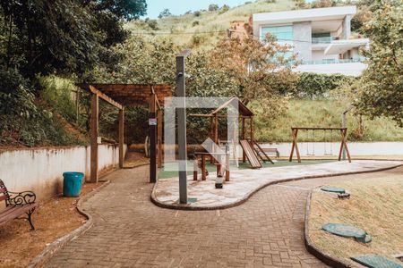 Apartamento à venda com 80m², 3 quartos e 1 vagaÁrea Comum - Playground