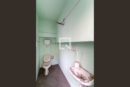 Casa à venda com 249m², 3 quartos e 2 vagasBanheiro da Edícula