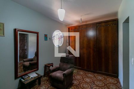 Casa à venda com 300m², 4 quartos e 4 vagas Casa à venda com 300m², 4 quartos e 4 vagasQuarto 3