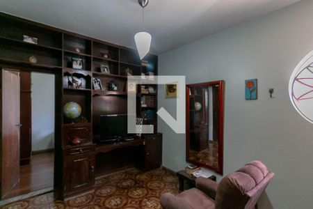 Casa à venda com 300m², 4 quartos e 4 vagas Casa à venda com 300m², 4 quartos e 4 vagasQuarto 3