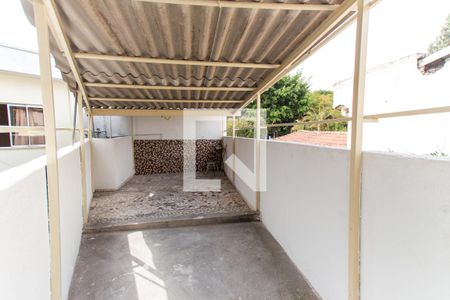 Casa à venda com 100m², 1 quarto e 1 vagaQuintal