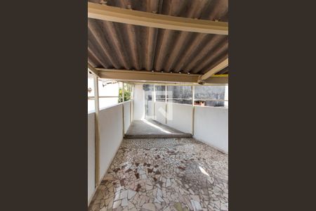 Casa à venda com 100m², 1 quarto e 1 vagaQuintal