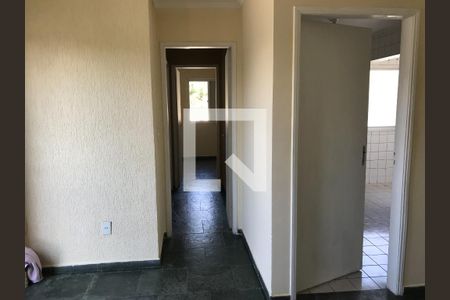 Corredor de casa de condomínio para alugar com 2 quartos, 58m² em São Pedro, Osasco