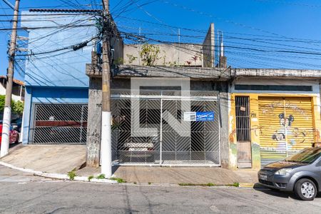 Casa à venda com 135m², 2 quartos e 2 vagasFachada