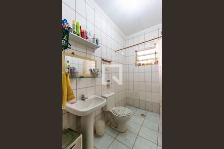 Casa à venda com 135m², 2 quartos e 2 vagasBanheiro 2