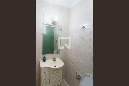 Casa à venda com 142m², 3 quartos e 2 vagas Casa à venda com 142m², 3 quartos e 2 vagasBanheiro da Suíte