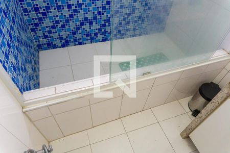 Casa à venda com 142m², 3 quartos e 2 vagas Casa à venda com 142m², 3 quartos e 2 vagasBanheiro Detalhe